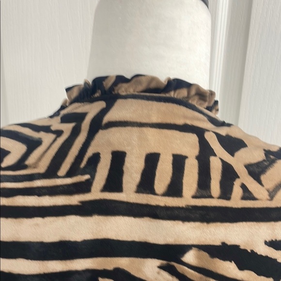 Nina Leonard Zebra Patterned 2 piece set Jacket with Tank top - Picture 6 of 13